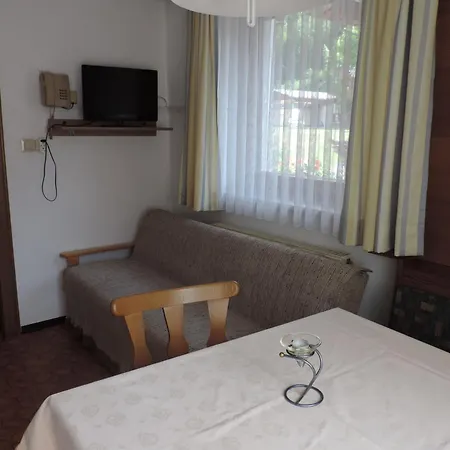 Apartments Alpenrose Flirsch Room photo